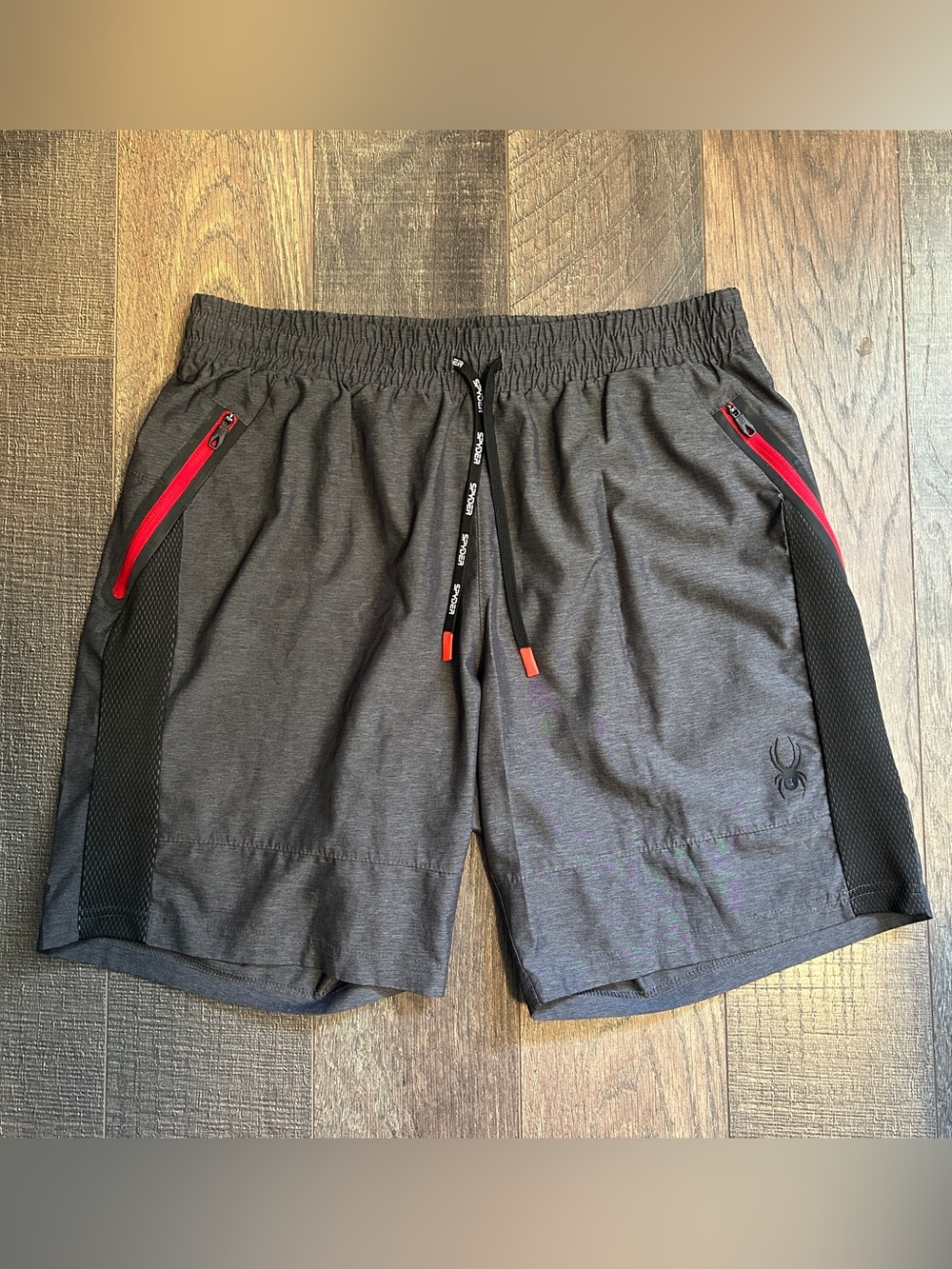 Spyder Men's Active Shorts Grey Size Medium